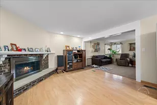 631 Venice Ct, Schaumburg, IL 60193 - Photo 12