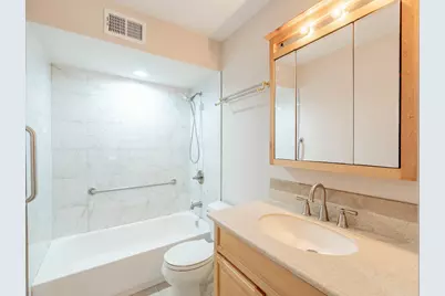 530 Shorely Drive #104, Barrington, IL 60010 - Photo 8