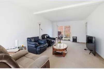 18W274 Kirkland Lane, Villa Park, IL 60181 - Photo 4