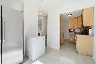 18W274 Kirkland Ln, Villa Park, IL 60181 - Photo 8