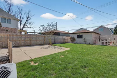 10552 S Troy Street, Chicago, IL 60655 - Photo 36