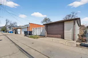 10552 S Troy St, Chicago, IL 60655 - Photo 30