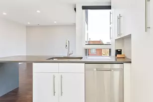 3301 N Sheffield Ave, Chicago, IL 60657 - Photo 4