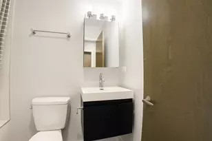 3301 N Sheffield Ave, Chicago, IL 60657 - Photo 10