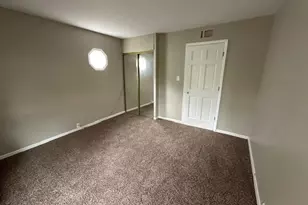 407 Laurel Ave, Romeoville, IL 60446 - Photo 4