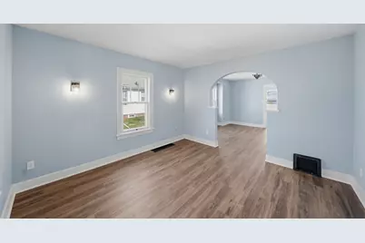 507 W 12th Street, Sterling, IL 61081 - Photo 6