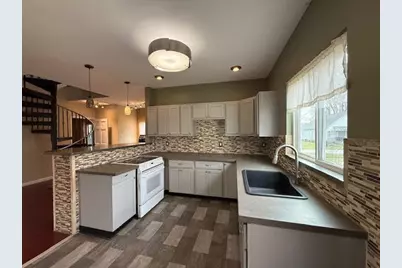 111 E Peach Street, Centralia, IL 62801 - Photo 22