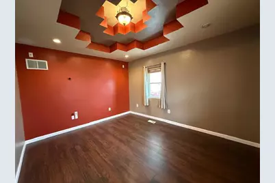 111 E Peach Street, Centralia, IL 62801 - Photo 32