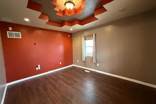 111 E Peach St, Centralia, IL 62801 - Photo 32