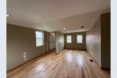 111 E Peach Street, Centralia, IL 62801 - Photo 38