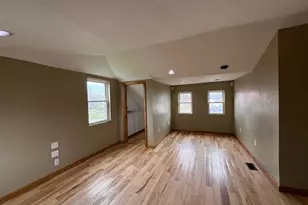 111 E Peach St, Centralia, IL 62801 - Photo 38