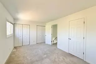 1363 Andover Dr, Aurora, IL 60504 - Photo 4