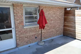 9721 S Albany Ave, Evergreen Park, IL 60805 - Photo 18