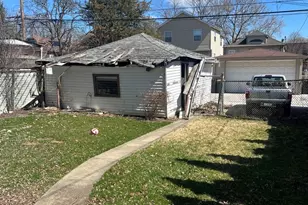 2221 N 73rd Ct, Elmwood Park, IL 60707 - Photo 14