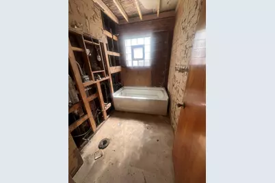 2221 N 73rd Court, Elmwood Park, IL 60707 - Photo 8