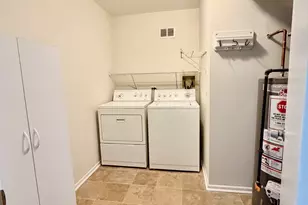 1053 Scanlon Dr, Wheeling, IL 60090 - Photo 18