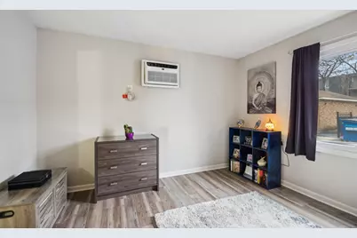 10820 Kilpatrick Avenue #1SW, Oak Lawn, IL 60453 - Photo 12