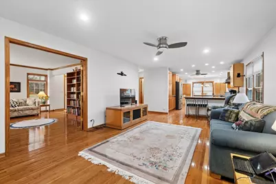 602 Birch Lane, Fox River Grove, IL 60021 - Photo 14