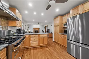 602 Birch Ln, Fox River Grove, IL 60021 - Photo 4