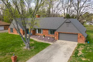 1816 Wolff Dr, Marion, IL 62959 - Photo 2