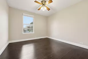 1780 Pebble Beach Cir, Elgin, IL 60123 - Photo 14