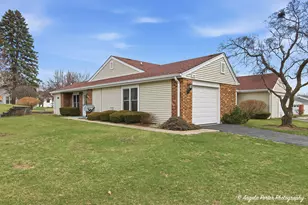 7112 Nassau Ct, Fox Lake, IL 60020 - Photo 2