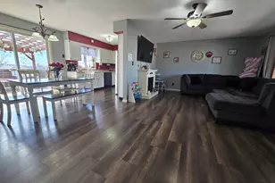812 10th Ave, Fulton, IL 61252 - Photo 2