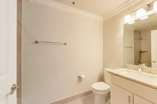 [Address not provided], Chicago, IL 60607 - Photo 10