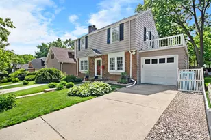 4814 Bryan Pl, Downers Grove, IL 60515 - Photo 2