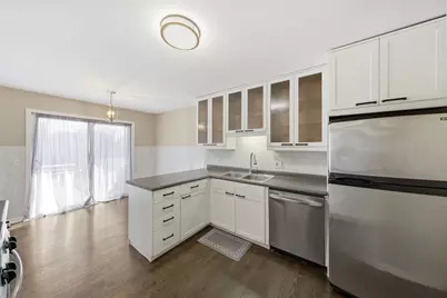 447 Thorndale Court, Buffalo Grove, IL 60089 - Photo 4