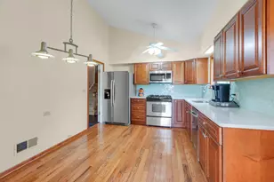 601 Lavergne Ave, Wilmette, IL 60091 - Photo 6