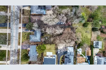 270 E Saint Charles Road, Elmhurst, IL 60126 - Photo 18