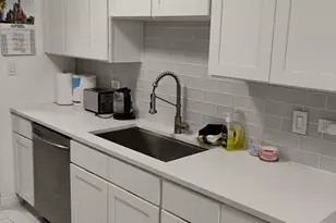 945 Commonwealth Ct, Vernon Hills, IL 60061 - Photo 4