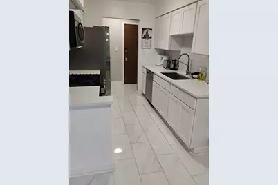 945 Commonwealth Court #4, Vernon Hills, IL 60061 - Photo 8