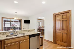 276 Shipland Dr, Crystal Lake, IL 60014 - Photo 22