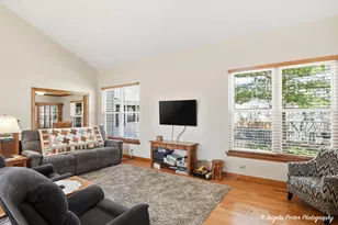 276 Shipland Dr, Crystal Lake, IL 60014 - Photo 16