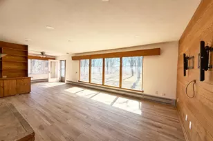 25W621 Indian Hill Woods Dr, Naperville, IL 60563 - Photo 4