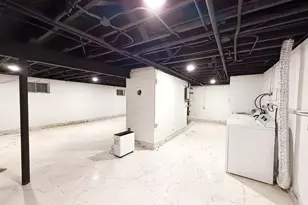 25W621 Indian Hill Woods Dr, Naperville, IL 60563 - Photo 16