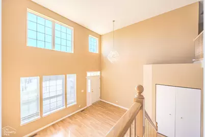 252 Balmoral Court, Glendale Heights, IL 60139 - Photo 6