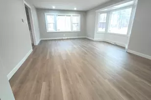 1803 Riverside Dr, McHenry, IL 60050 - Photo 10