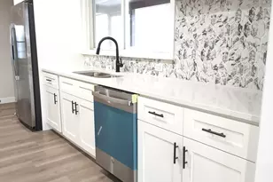 1803 Riverside Dr, McHenry, IL 60050 - Photo 6