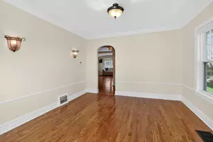 5433 Brookbank Rd, Downers Grove, IL 60515 - Photo 6