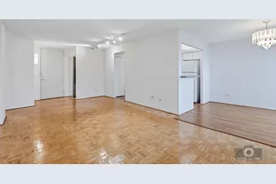 3925 Triumvera Drive #10B, Glenview, IL 60025 - Photo 6