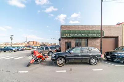 3043 N Elston Avenue, Chicago, IL 60618 - Photo 2