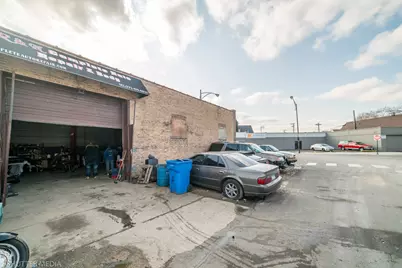 3043 N Elston Avenue, Chicago, IL 60618 - Photo 10