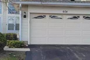 604 Sturnbridge Ln, Schaumburg, IL 60173 - Photo 1