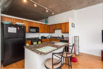 1000 N Kingsbury Street #104, Chicago, IL 60610 - Photo 4