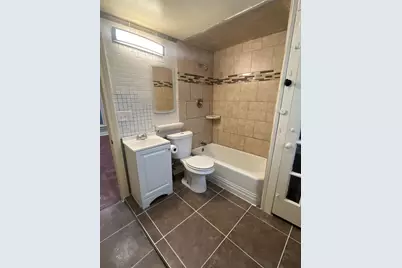 8153 S Exchange Avenue, Chicago, IL 60617 - Photo 10