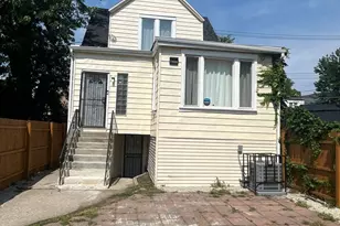 7438 S Champlain Ave, Chicago, IL 60619 - Photo 1