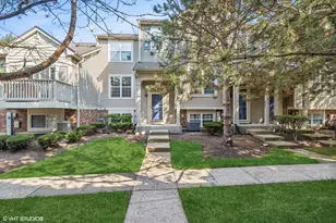 31663 TallGrass Ct, Lakemoor, IL 60051 - Photo 2